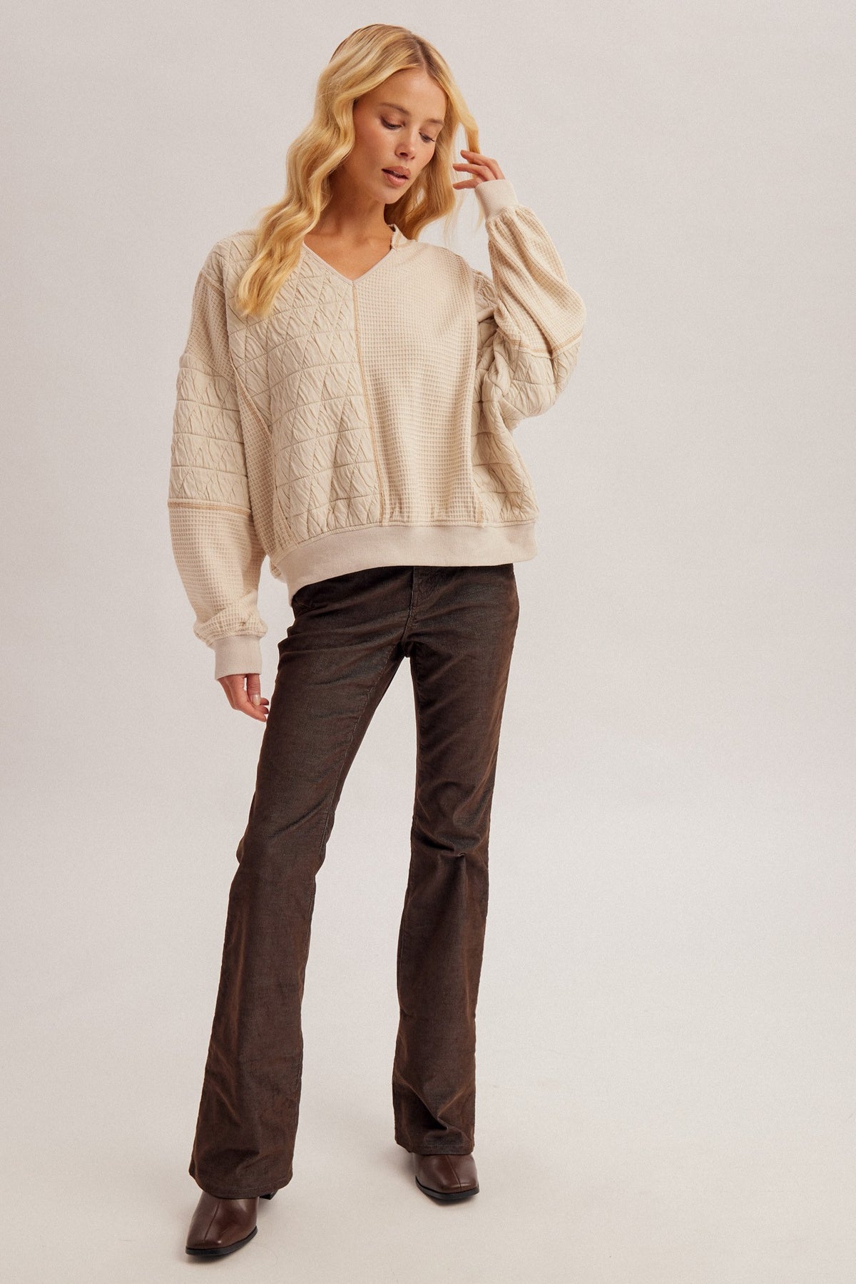 Quilted And Waffle Fabric Mixed Loose Fit V Neck Top