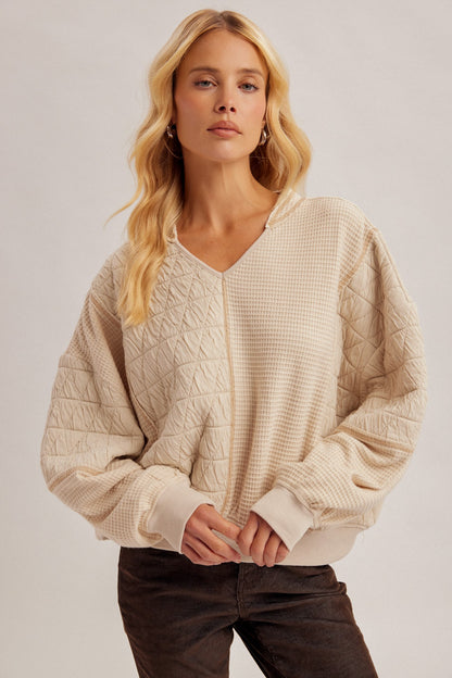Quilted And Waffle Fabric Mixed Loose Fit V Neck Top