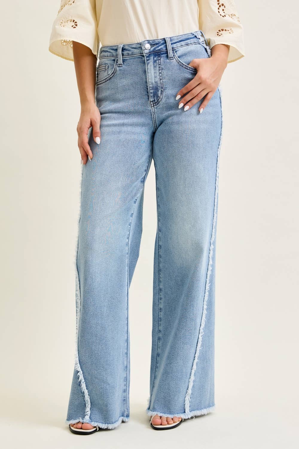 Raw Hem Detailed Jeans