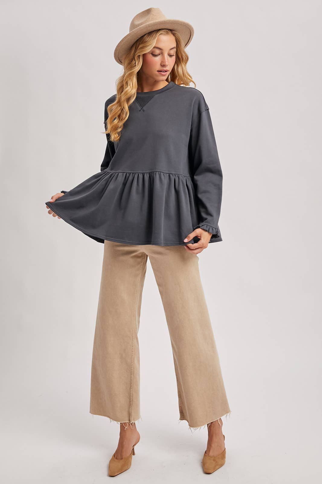 BABYDOLL PEPLUM HEM OVERISZED SWEATSHIRT