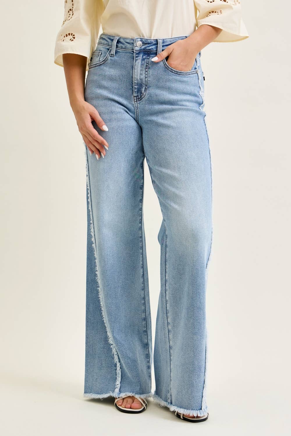 Raw Hem Detailed Jeans