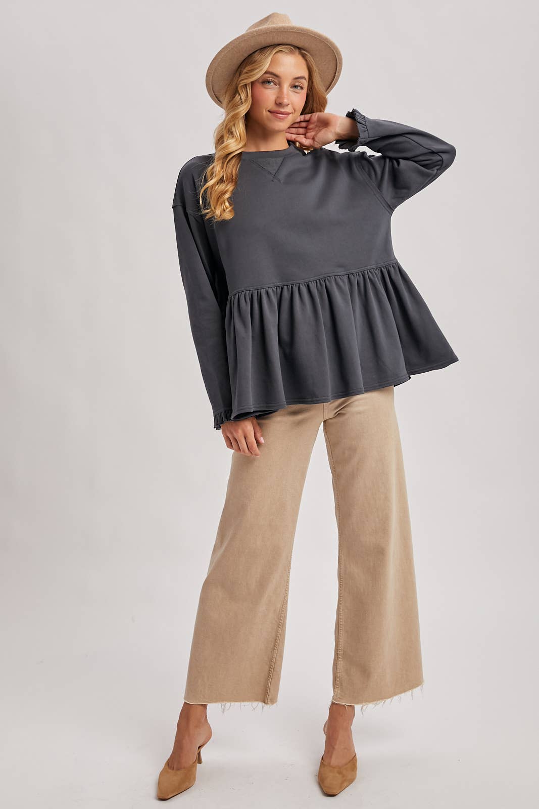 BABYDOLL PEPLUM HEM OVERISZED SWEATSHIRT