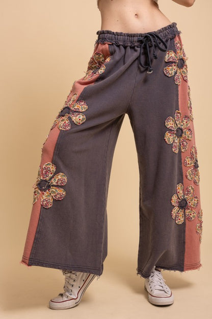 Daisy Daze Pants (2 colors)