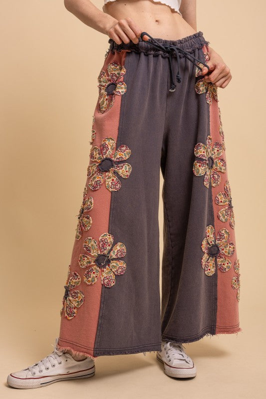 Daisy Daze Pants (2 colors)