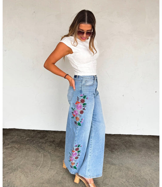 Evie Floral Embroidered Jeans