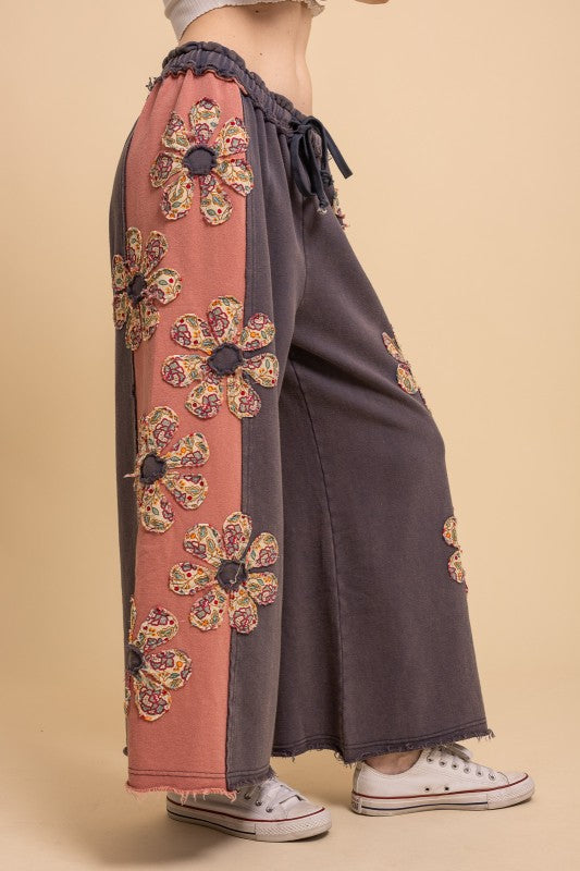 Daisy Daze Pants (2 colors)
