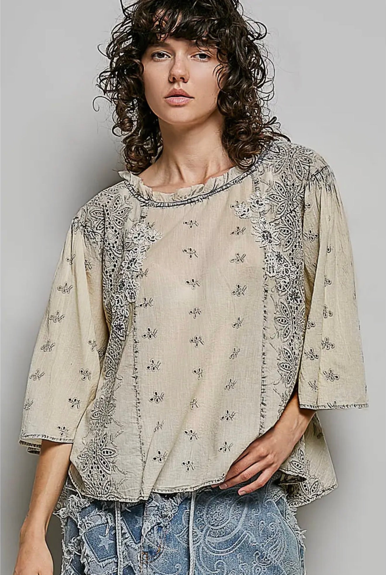 The Vintage Belle Embroidery Eyelet Top