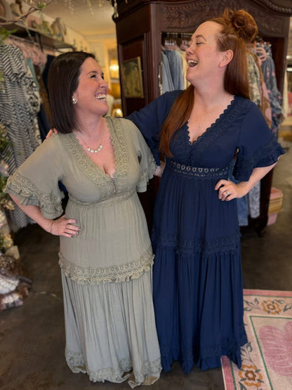 V-NECK LACE TRIM MAXI DRESS (3 Colors)
