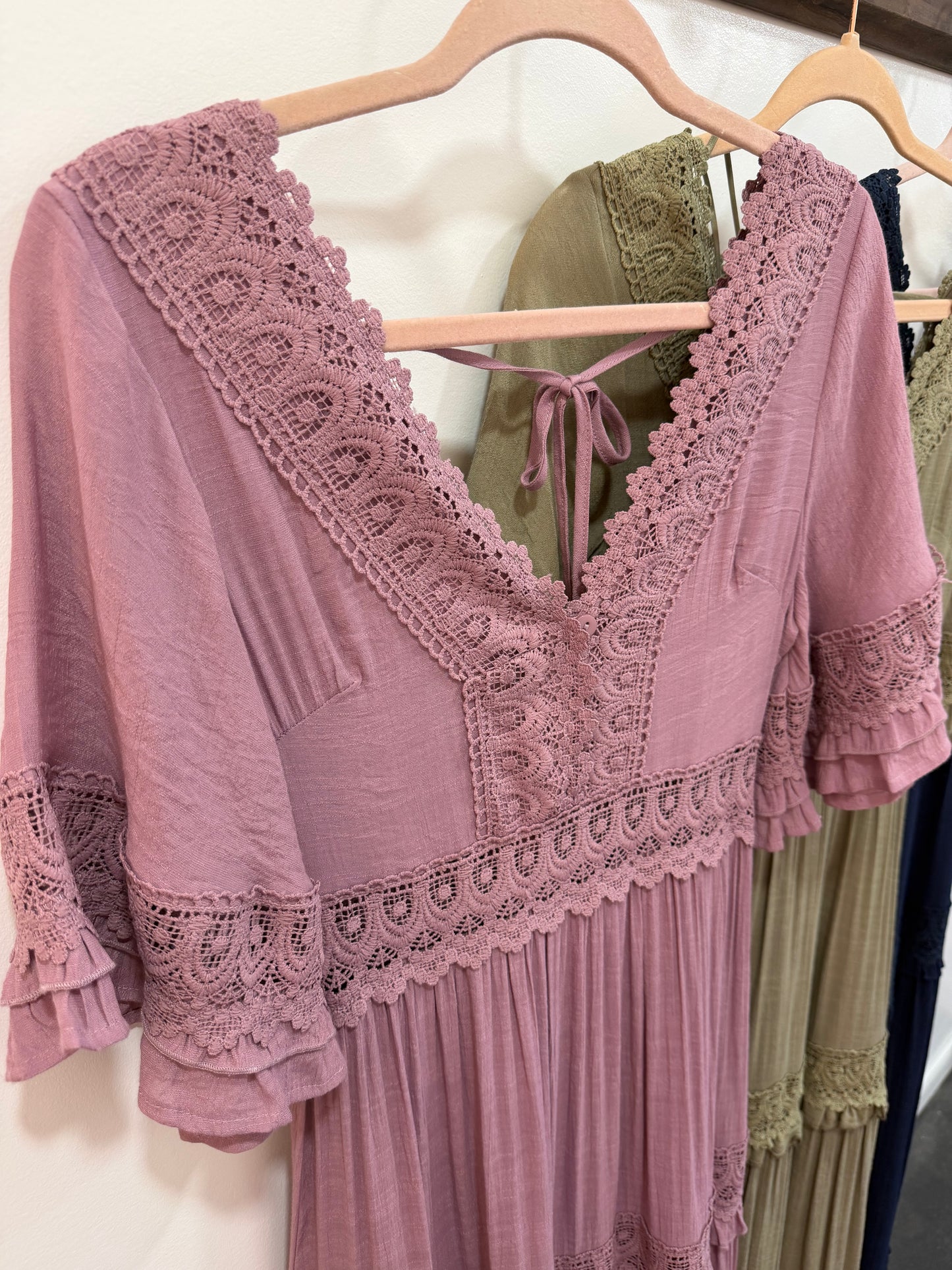 V-NECK LACE TRIM MAXI DRESS (3 Colors)