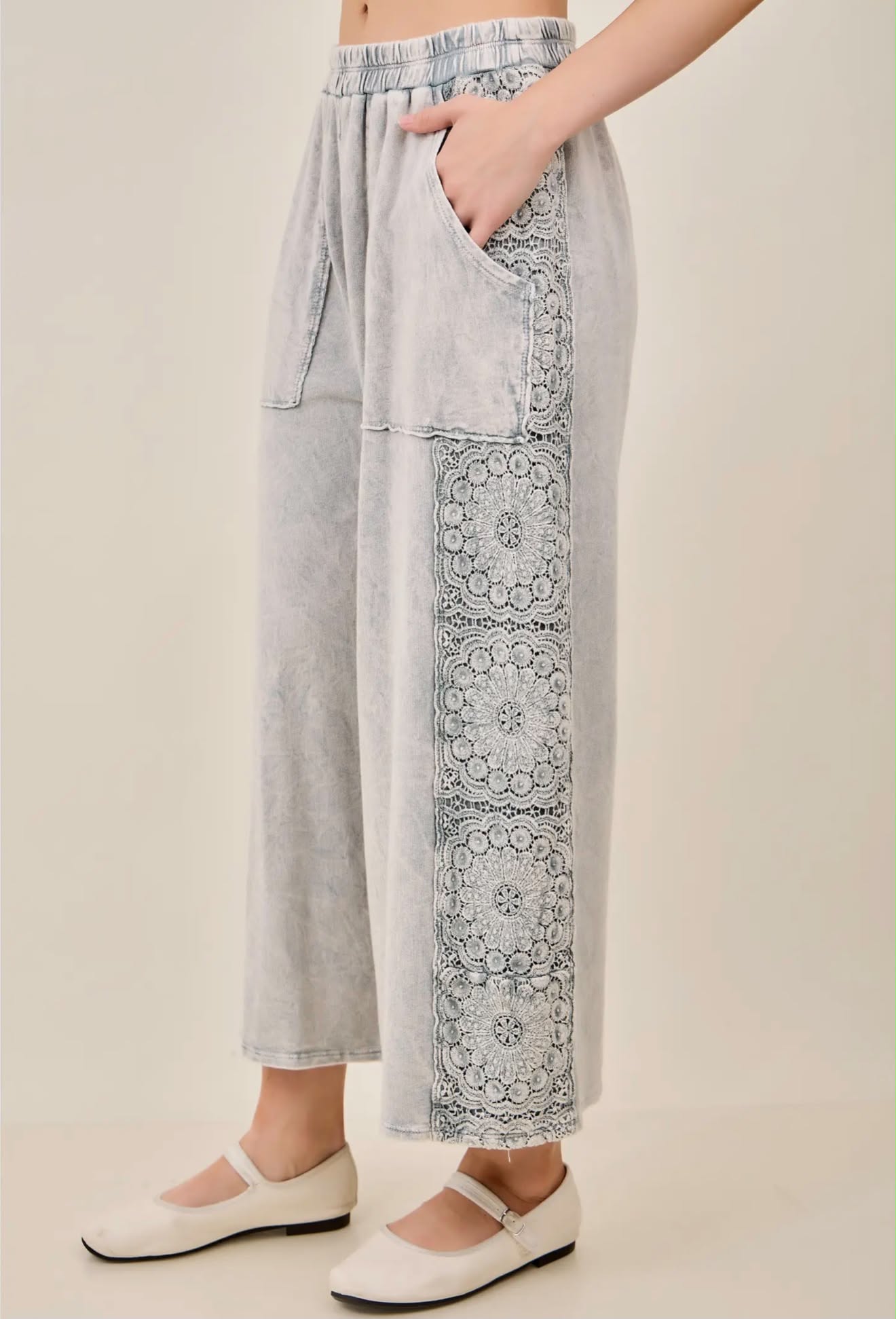 Boho Eyelet Trim Pant