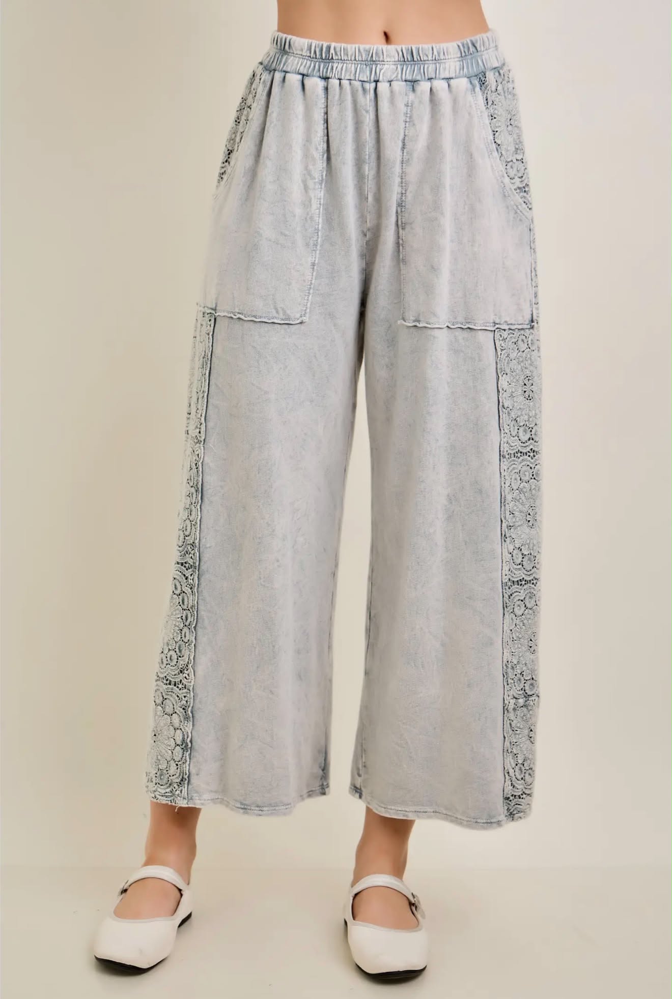 Boho Eyelet Trim Pant
