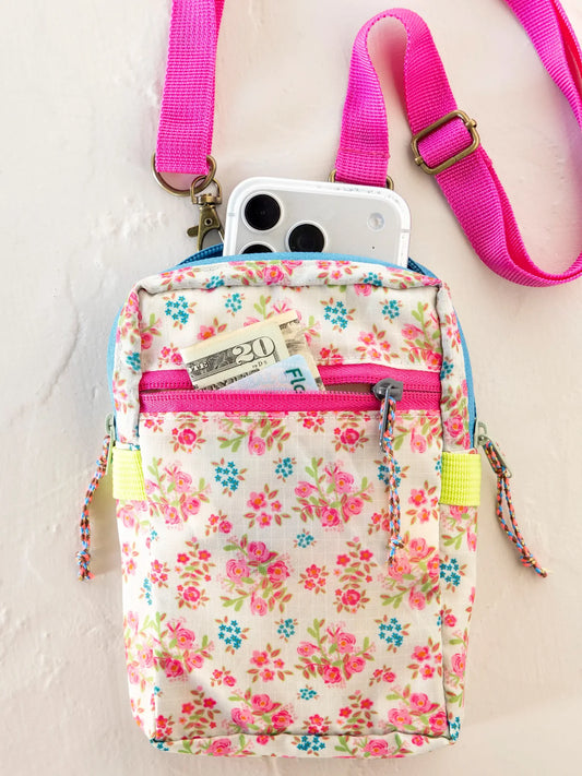 Natural Life Weekend Escape Crossbody Purse