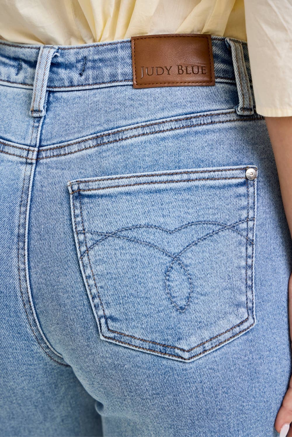 Raw Hem Detailed Jeans